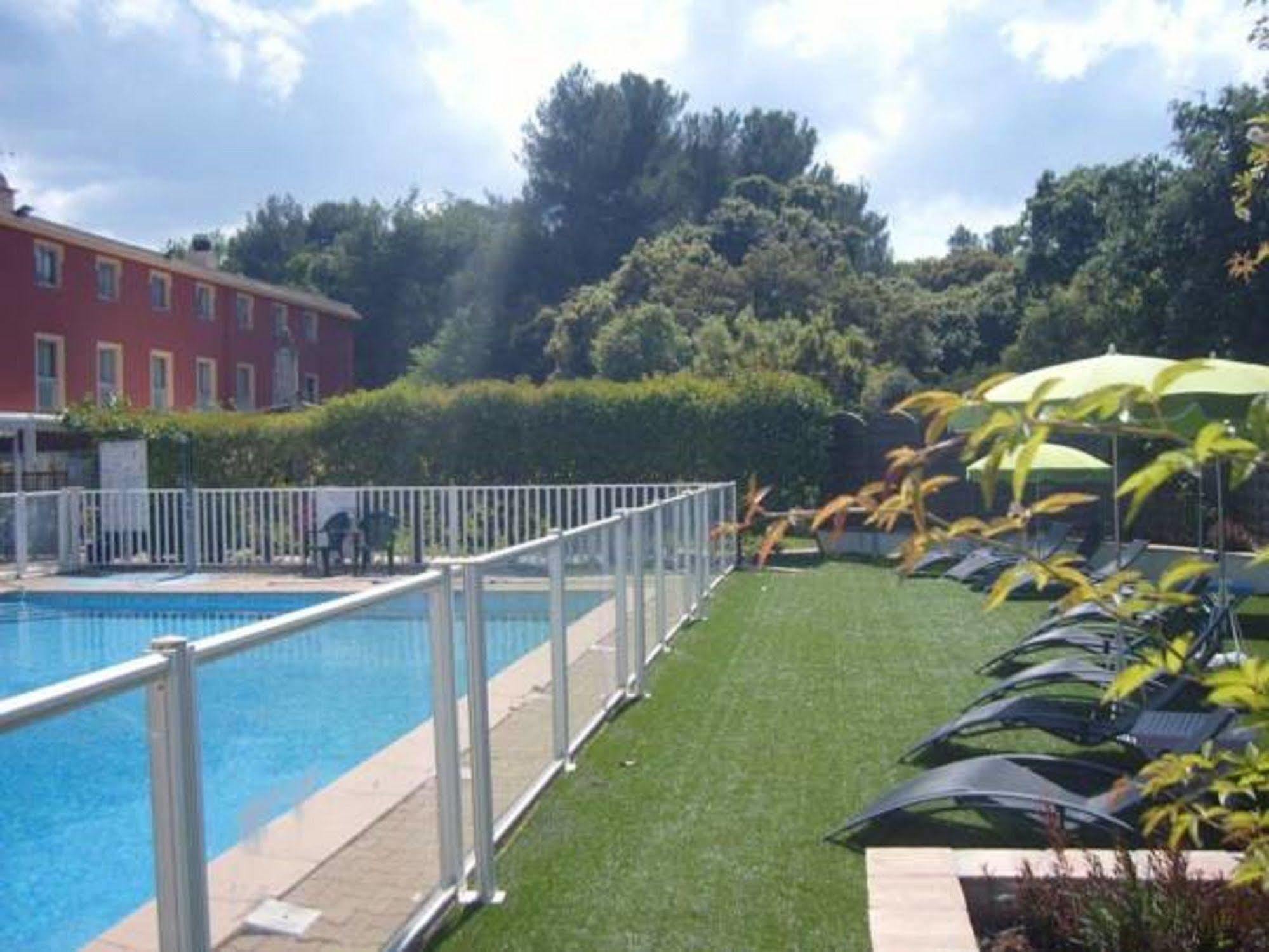 Best Western Terre De Provence 르 카네 데 모르 외부 사진